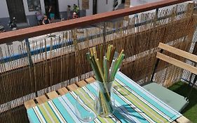 Apartamento Suite Arco de la Villa,solo familia y parejas,PARKING GRATUITO